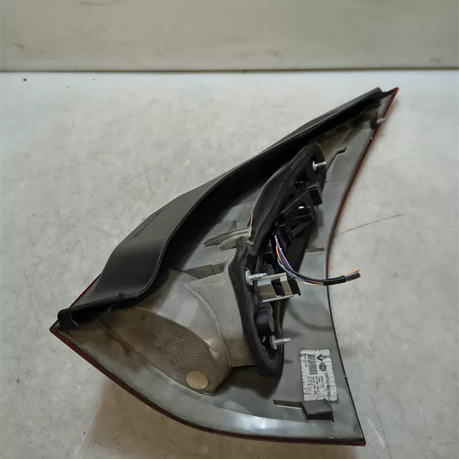 Fanale posteriore sinistro EBASEM-EPACKM