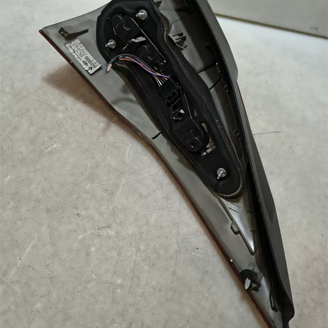 Fanale posteriore sinistro EBASEM-EPACKM