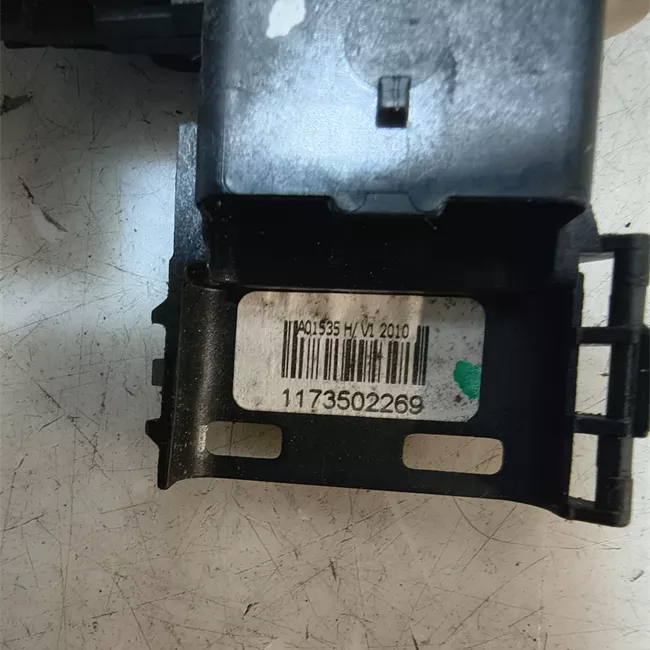 Serratura porta anteriore destra