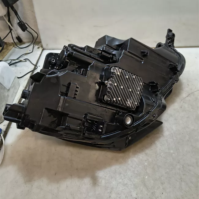 Proiettore sinistro Full led