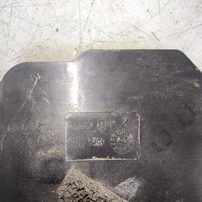 Serratura porta posteriore destra con bloccaggio elettromagnetico