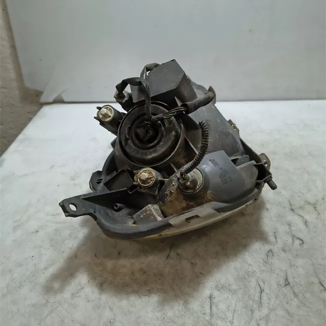 Proiettore sinistro
