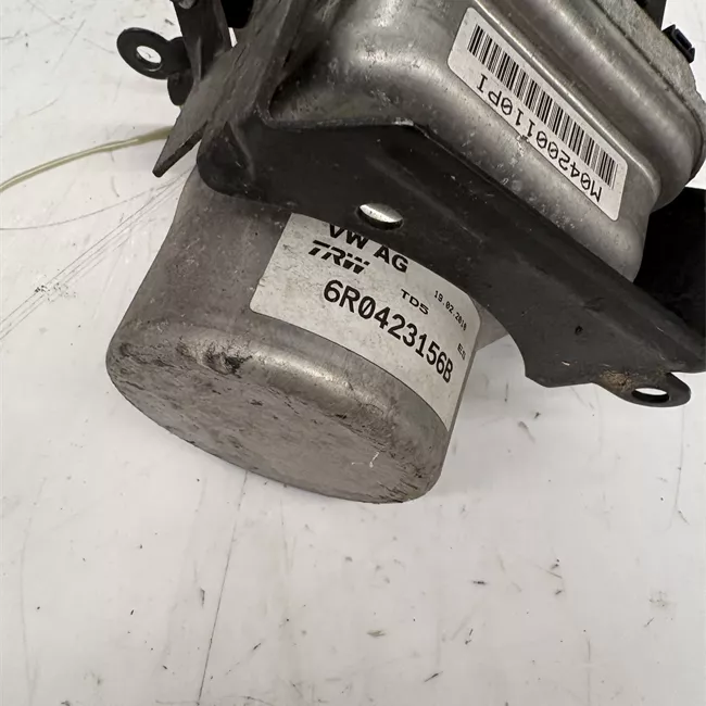 Pompa servosterzo con elettromotore