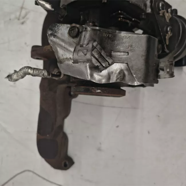 Turbocompressore con collettore scarico