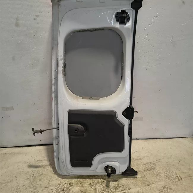 Porta carico posteriore a battente destra