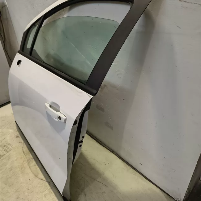 Porta anteriore sinistra