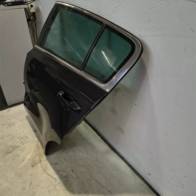 Porta posteriore sinistra