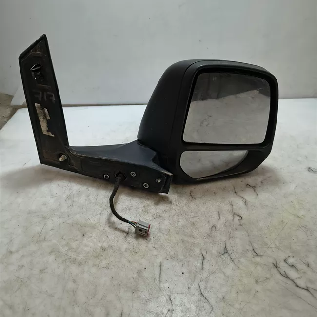 Retrovisore esterno regolazione elettrica destro con rilievo punto visibilità 0