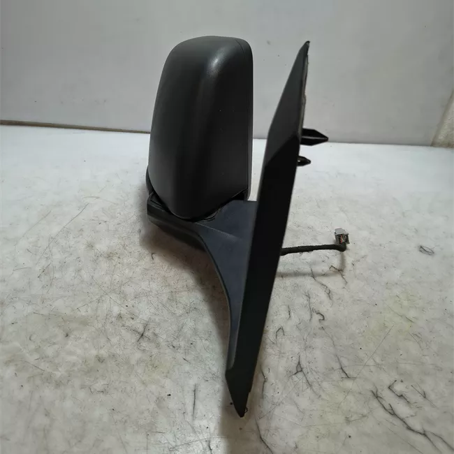 Retrovisore esterno regolazione elettrica destro con rilievo punto visibilità 0
