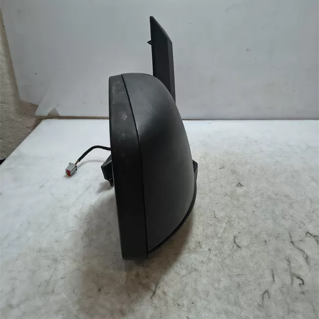 Retrovisore esterno regolazione elettrica destro con rilievo punto visibilità 0