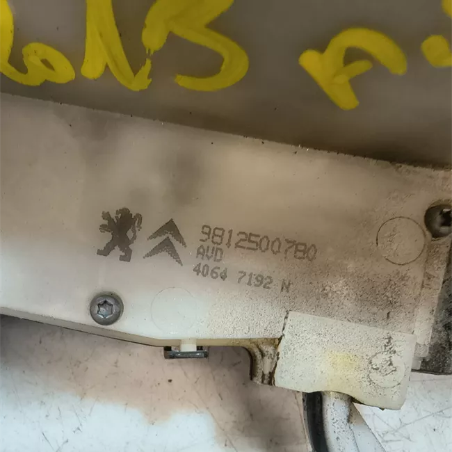 Serratura porta anteriore destra