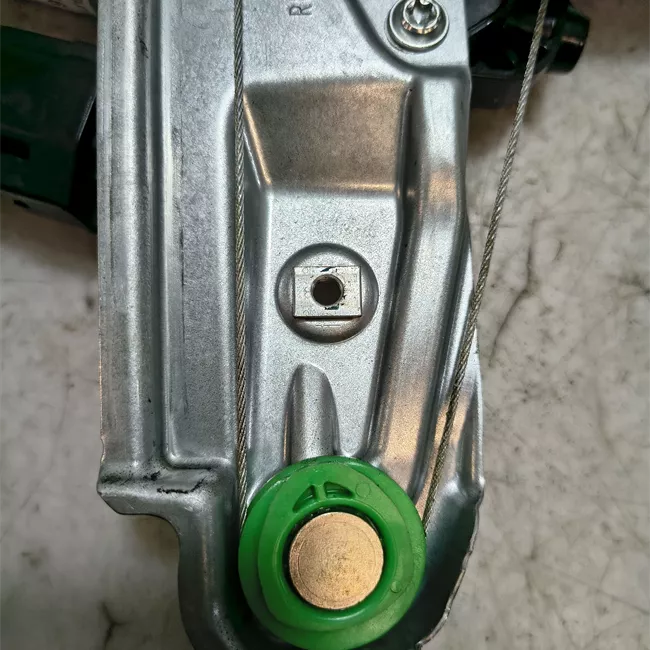 Alzacristallo elettrico porta posteriore destro con motorino