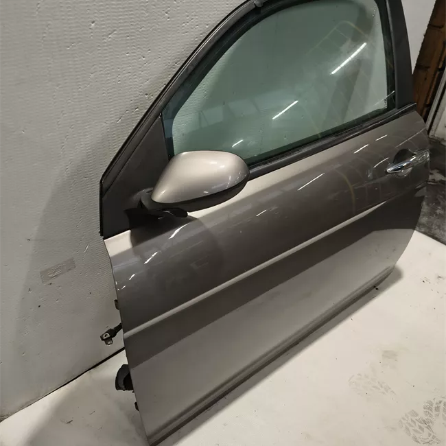 Porta anteriore sinistra