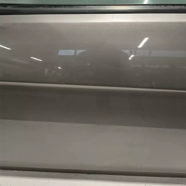 Porta anteriore sinistra