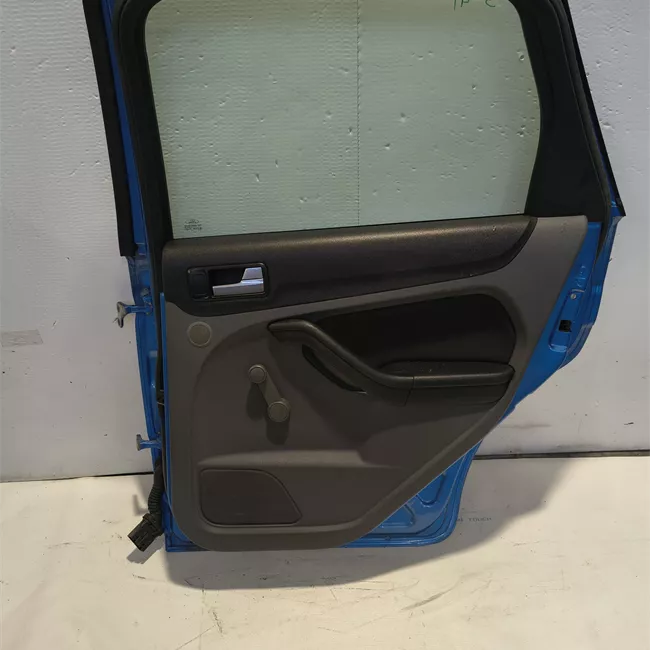 Porta posteriore destra