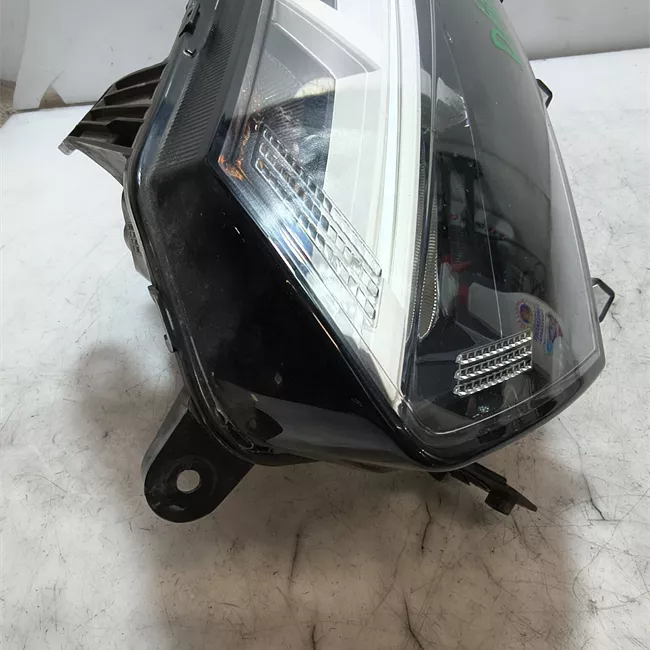 Proiettore sinistro Led