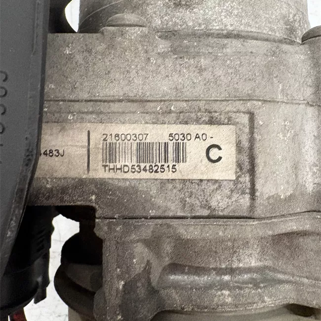 Pompa servosterzo con elettromotore e serbatoio