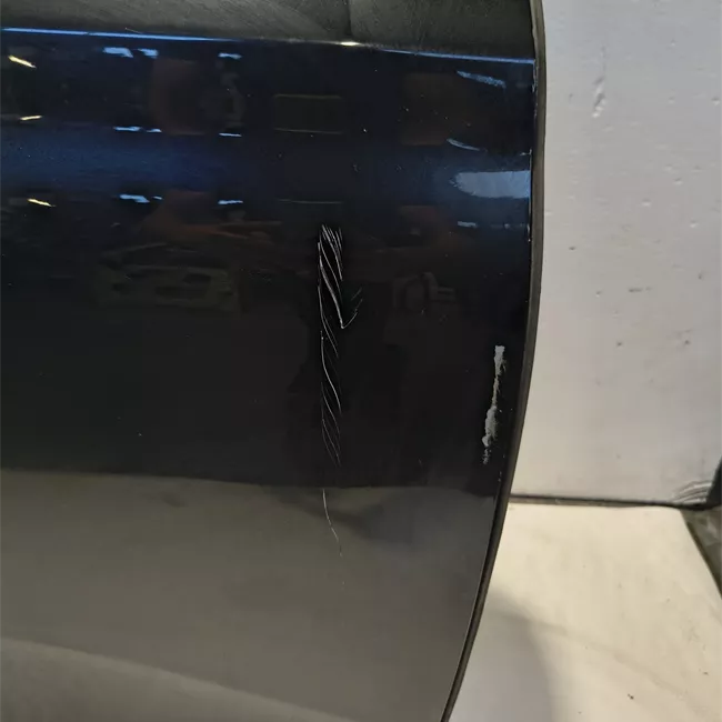 Porta anteriore destra