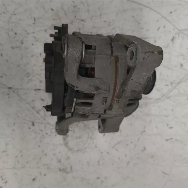Alternatore Bosch 70AMP t.13999999<
