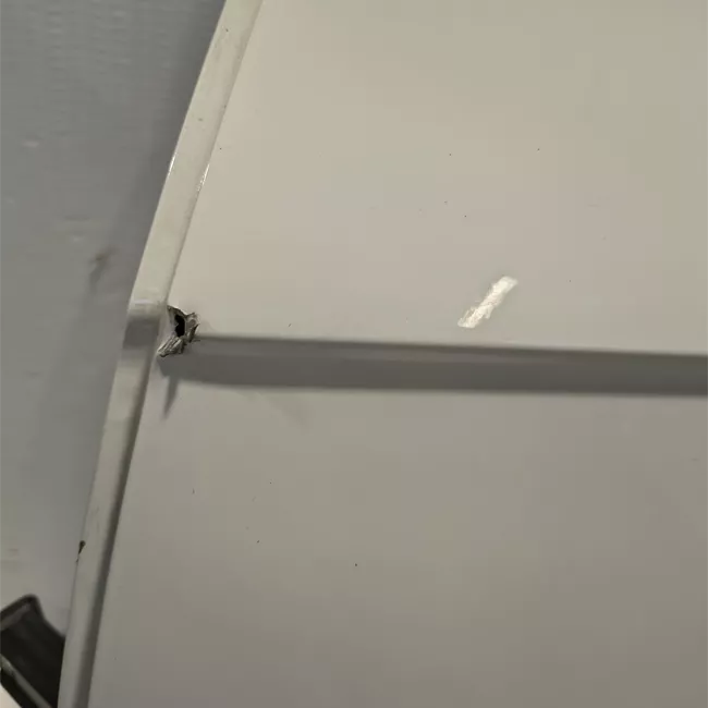 Porta posteriore sinistra con cerniere lato porta