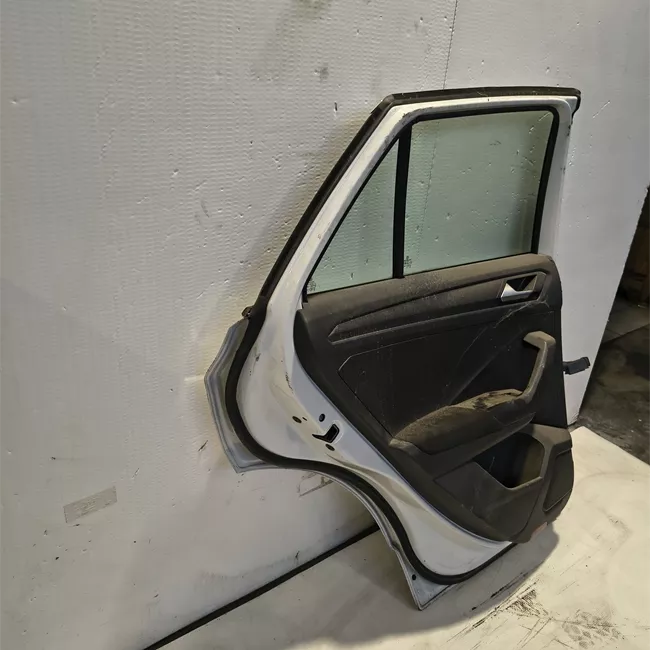 Porta posteriore sinistra con cerniere lato porta