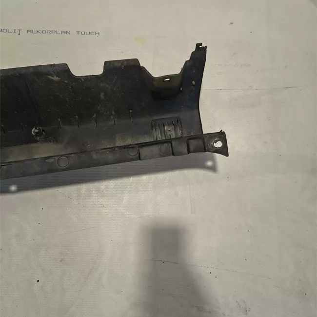 Paraurti posteriore centrale con sensori parcheggio