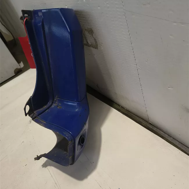 Paraurti posteriore laterale destro con sensori parcheggio