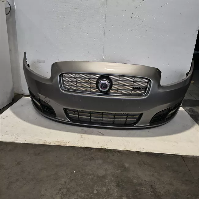 Paraurti anteriore