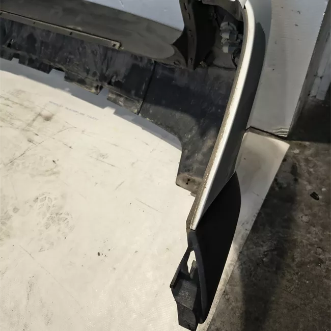 Paraurti posteriore con sensore parcheggio