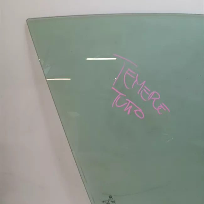 Scendente porta anteriore destro