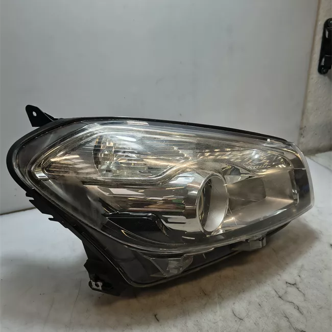 Proiettore destro Xenon