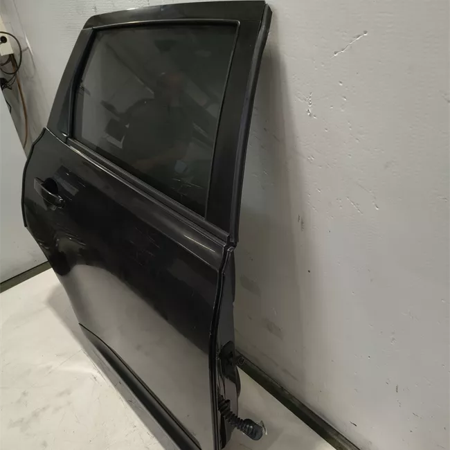 Porta posteriore destra