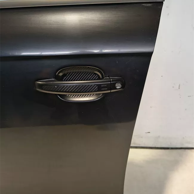Porta anteriore sinistra