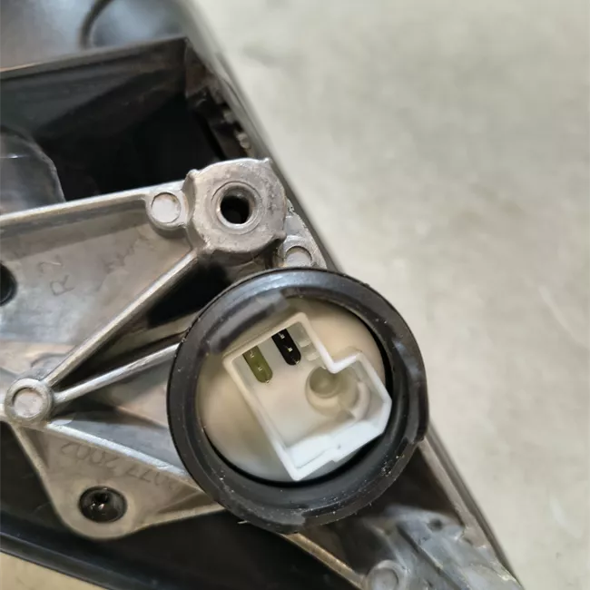 Retrovisore esterno regolazione elettrica destro