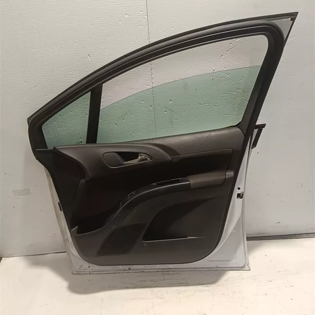 Porta anteriore destra