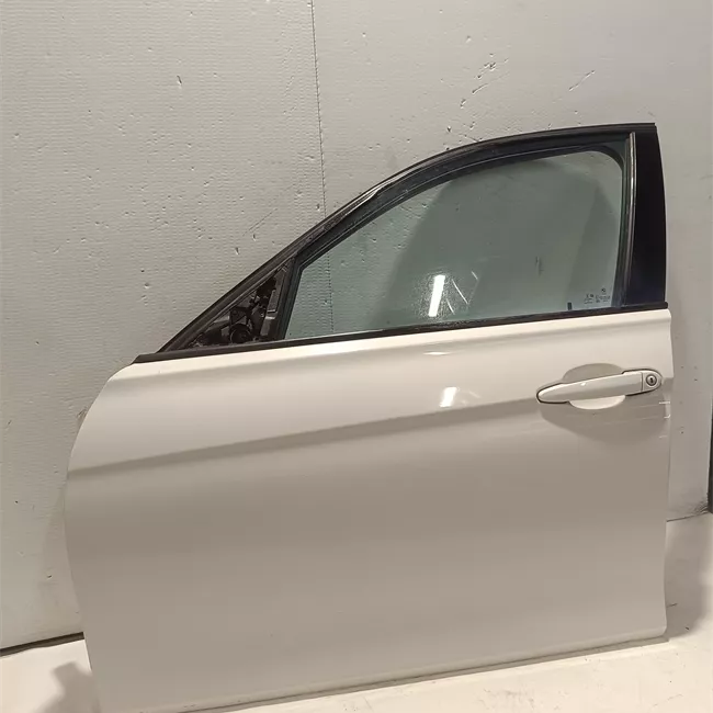 Porta anteriore sinistra