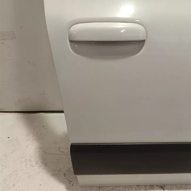 Porta anteriore destra senza fasce paracolpi