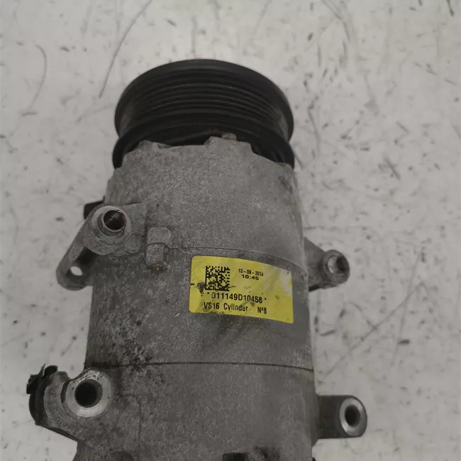 Compressore aria condizionata rotazionale
