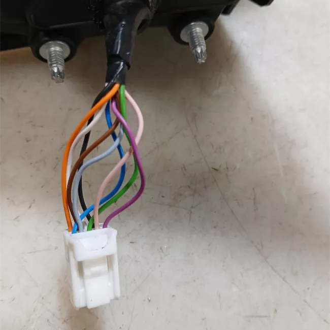 Retrovisore esterno regolazione elettrica sinistro con sensore angolo cieco bianco