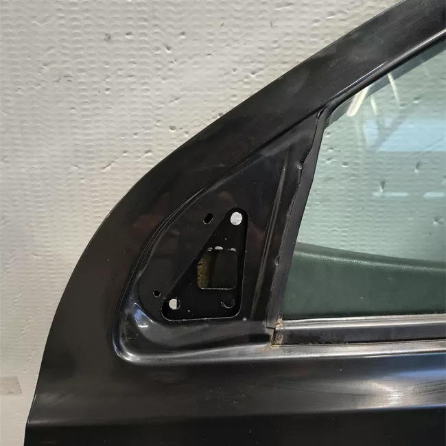 Porta anteriore sinistra