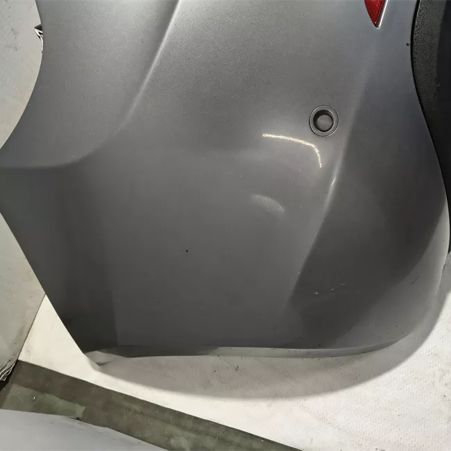 Paraurti posteriore con sensori parcheggio primer