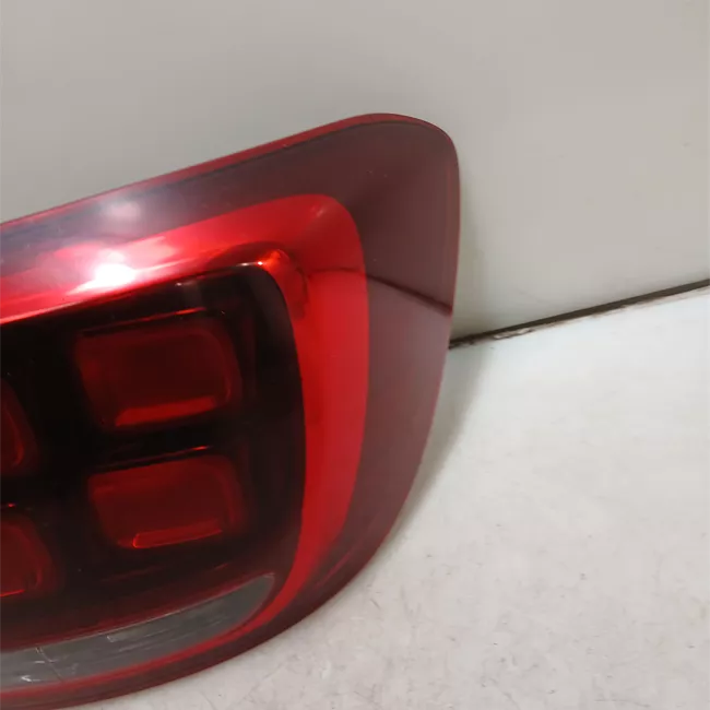 Fanale posteriore destro