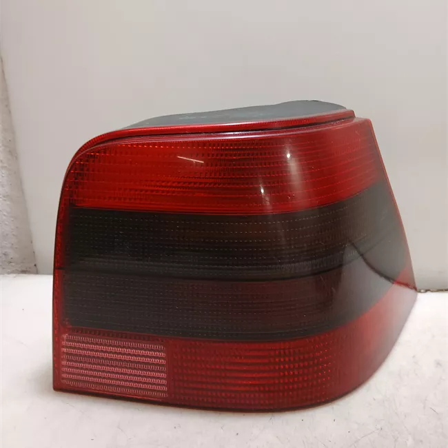 Fanale posteriore destro Oscurato
