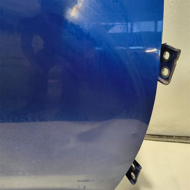 Porta anteriore destra
