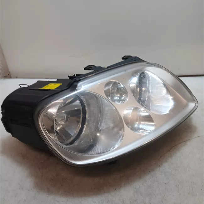 Proiettore destro t.1T6080001>. Cromo