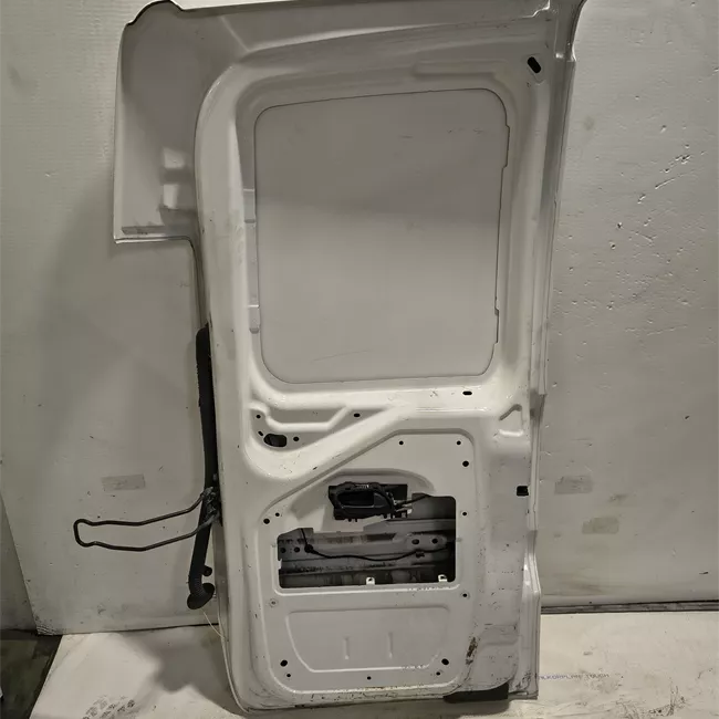 Porta carico posteriore a battente destra