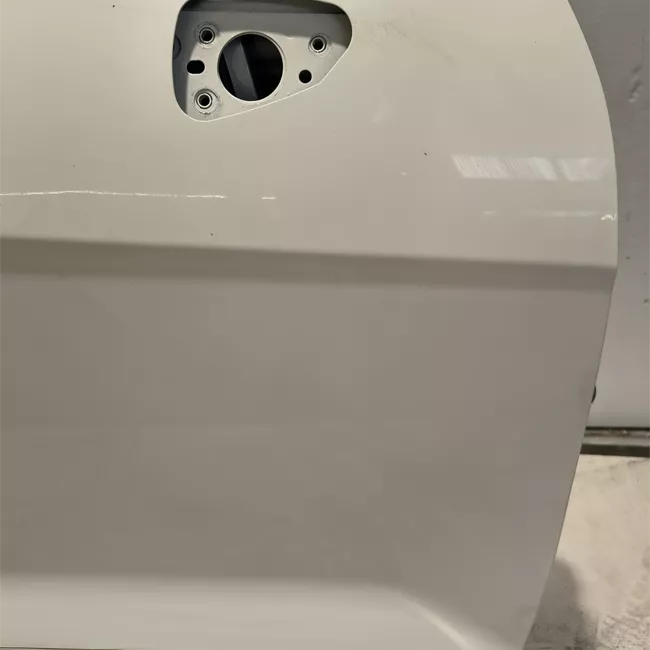Porta anteriore destra