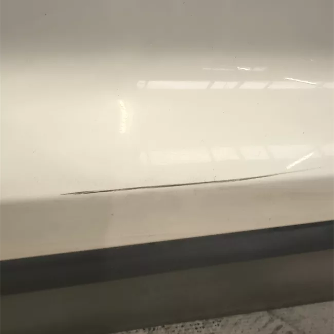 Porta anteriore destra