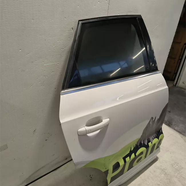 Porta posteriore destra