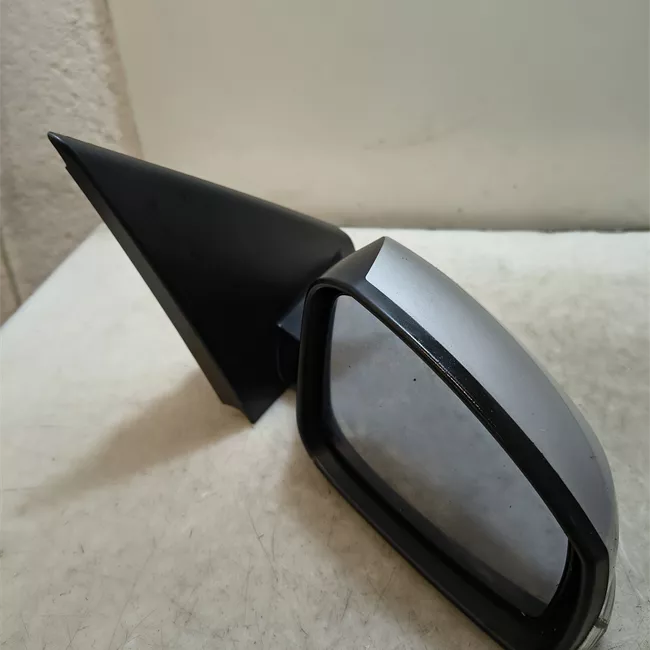 Retrovisore esterno regolazione elettrica destro Tipo 02